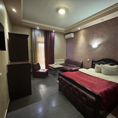 White House Hotel Erevan Exterior foto